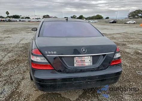 2007 Mercedes-Benz S 550 z USA, uszkodzony, nr VIN WDDNG71X17A097645
